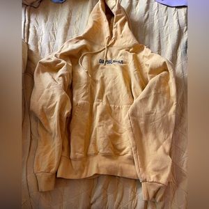 Artist Union Clothing Hoodie yellow large